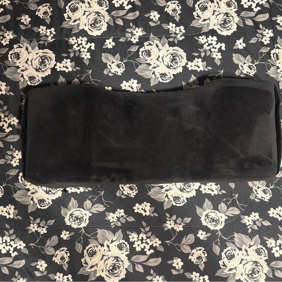NEW-Black BBL Recovery Pillow - Picture 4 of 6